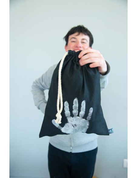 Large Pochette Black – Edition “Mani”